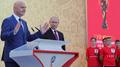 Tổng thống Nga và Chủ tịch FIFA tham dự lễ bắt đầu rước chiếc cúp vô địch giải bóng đá thế giới 2018